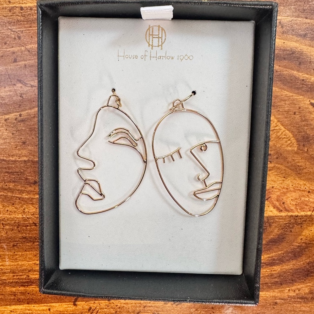 House of Harlow 1960 Face Outline Earrings Gold Abstract Statement NIB